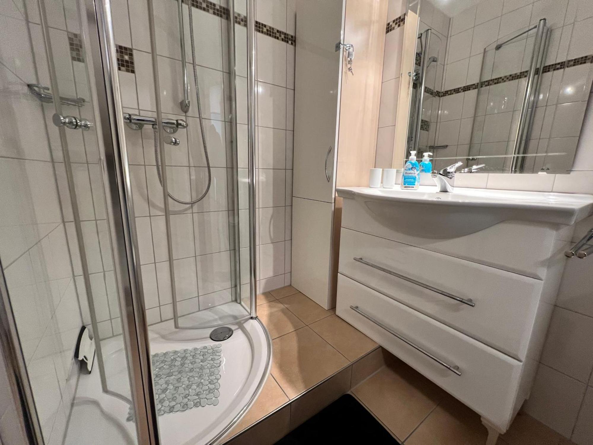 Mila Apartment อูเบอร์ลิงเงน ภายนอก รูปภาพ